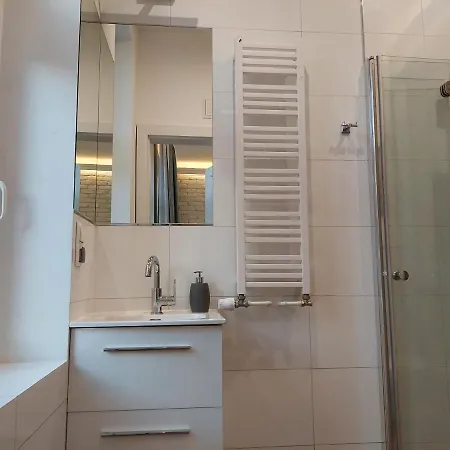 Проживання в сім'ї Agapella - Monte